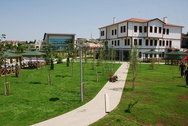 Sözde “sosyal” alan 9 373