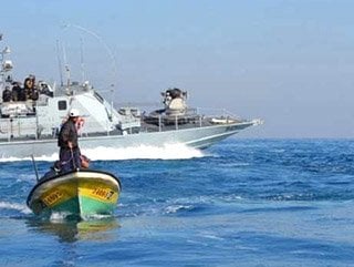 israil-ordusu-filistinli-balikcilari-gozaltina-aldi.jpg