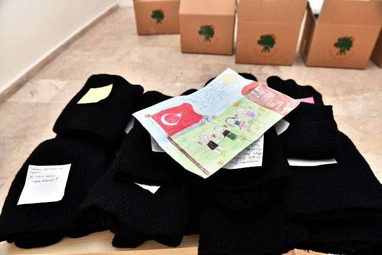 Mehmetçiğe "Bir Yumak Destek" 1