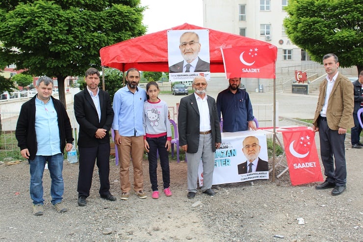 Cumhurbaşkanlığı Adaylığı İçin İmza Verme İşlemi Sürüyor 2