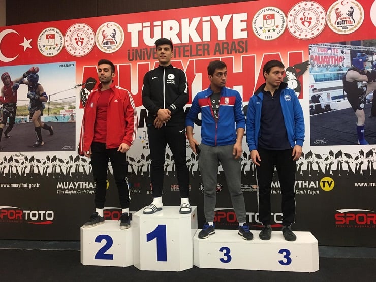 Türkiye Şampiyonu Akyurt'tan 3