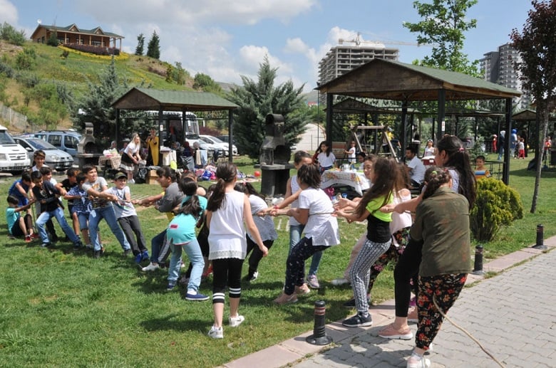 Piknikseverlerin Buluşma Noktası Kartaltepe 2