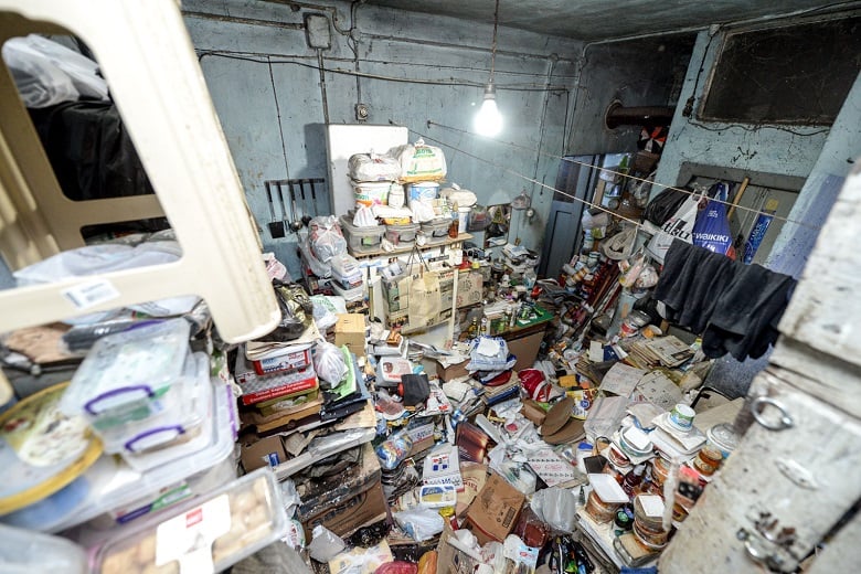 Altındağ’da 20 Kişi Çöp Evi Temizledi… Çöp Evden Görüntüler