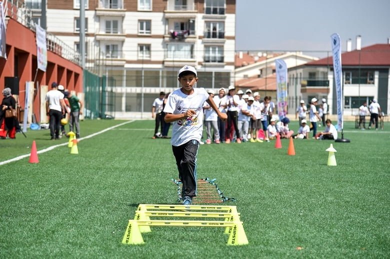 Yaz Okulu Neşe Dolu 3