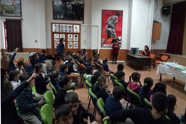 -MİNİK ÖĞRENCİLERE ÇEVRE EĞİTİMİ (1)