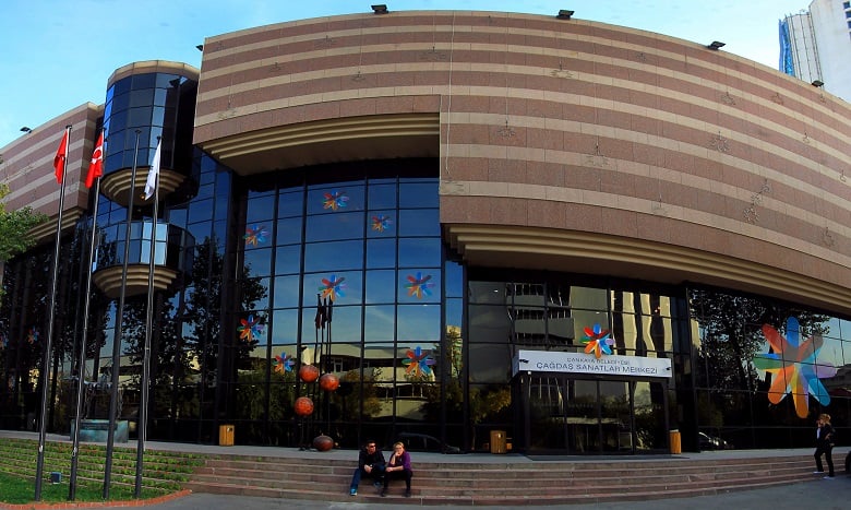 ÇSM_Cagdas Sanatlar Merkezi_Dıs CEphe_Panorama1 (2)