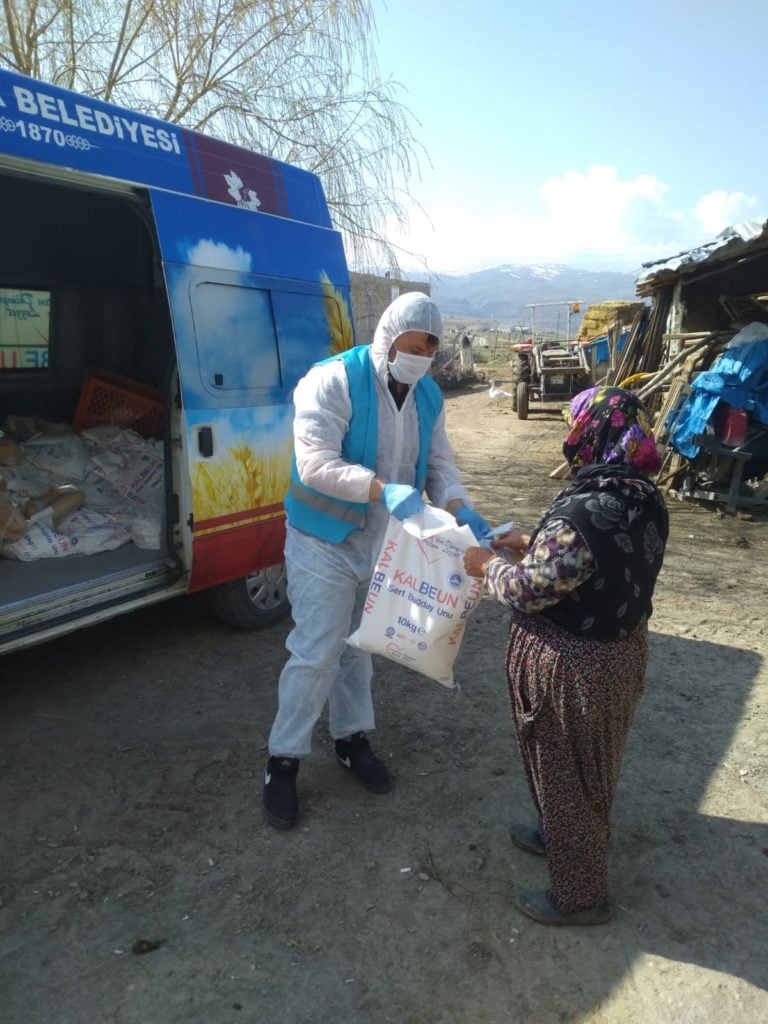 Kalecik Belediyesi'nden yaşlılara ev temizlik hizmeti 2