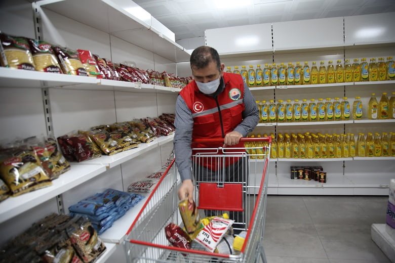 Gölbaşı Belediyesi 'paylaşım noktası' ile ihtiyaç sahiplerine ulaşıyor 1