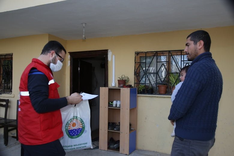 Gölbaşı Belediyesi 'paylaşım noktası' ile ihtiyaç sahiplerine ulaşıyor 2