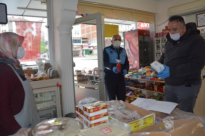 Akyurt Belediyesi maske dağıtımına başladı 1