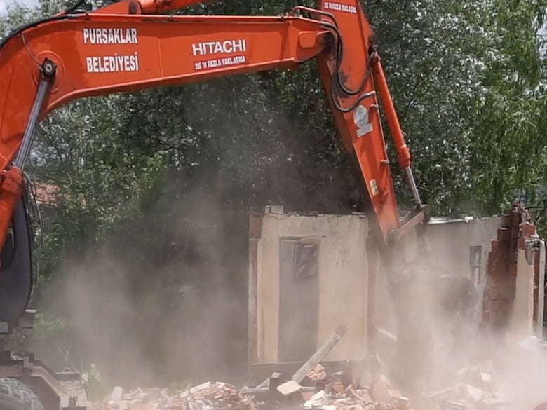 Pursaklar'da kaçak yapıya geçit yok 1