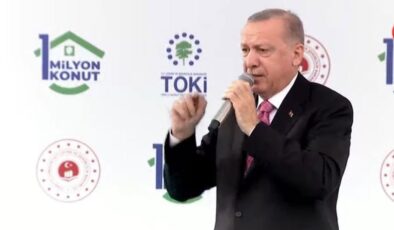 Cumhurbaşkanı Erdoğan, 1 milyonuncu anahtar teslim töreninde konuşuyor (CANLI)