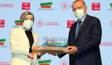 Ayık, ödülü Erdoğan’dan aldı… Alfa Genç projesi nedir?