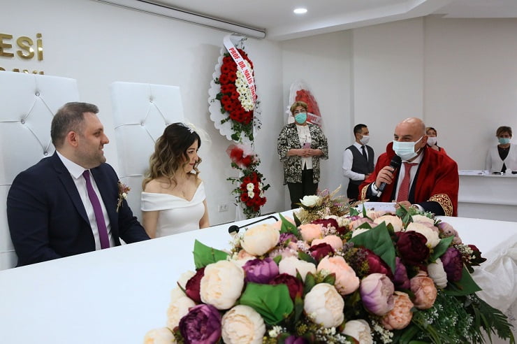 iki_bucuk_ayda_690_cifte_ucretsiz_salon_hizmeti_kecioren.bel.tr_9440