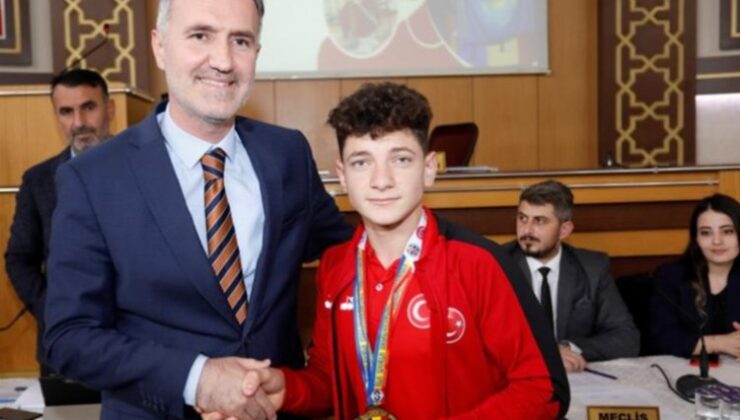 Bursa İnegöl Belediyesi, Dünya Şampiyonunu ağırladı