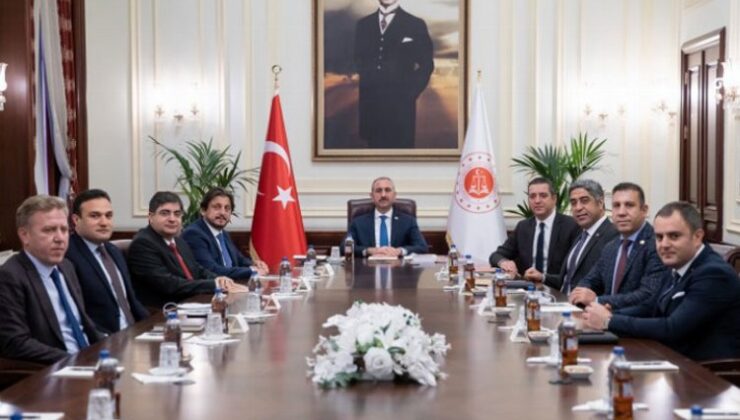 Bakan Gül, TBB Başkanı Sağkan’ı kabul etti