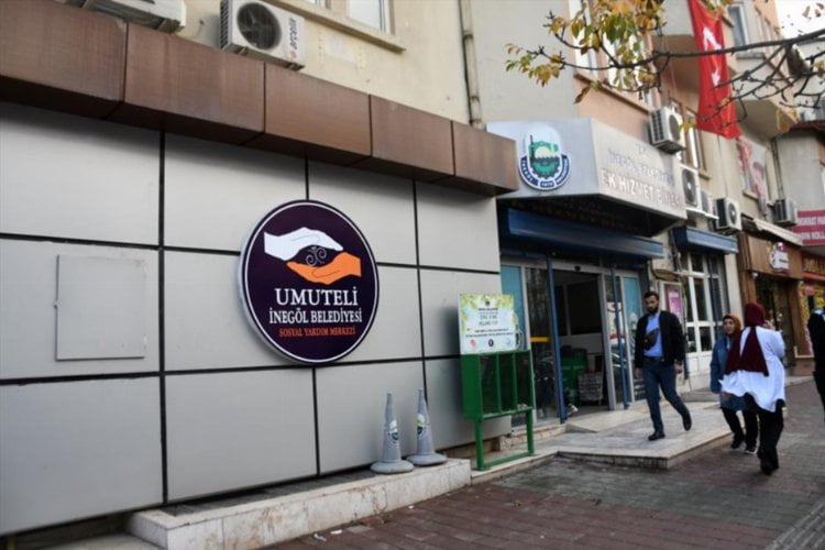 Bursa İnegöl'de 500 öğrenciye yardım