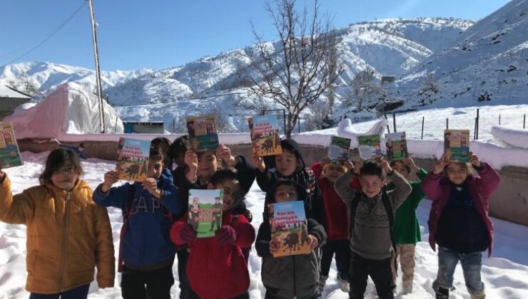 Gurbetçiden dağ köylerinde okuyan öğrencilere kitap yardımı
