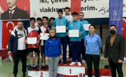 Bursa’da Osmangazili badmintoncular yeniden zirvede