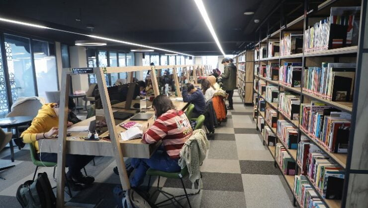 Kayseri Talas’ın kütüphaneleri öğrencilerin gözdesi