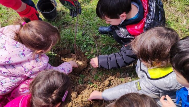 Kocaeli İzmit Belediyesi minik öğrencileri doğayla buluşturdu