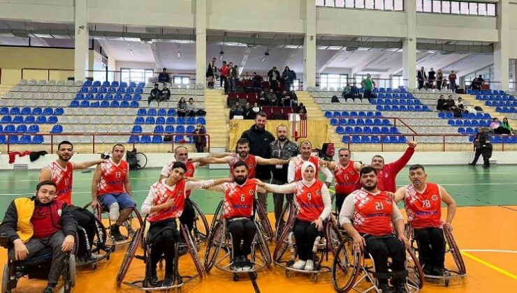 Malatya’da voleybol ve basketbol takımları galibiyet serisine devam ediyor