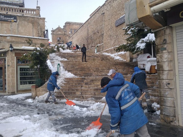 Mardin’de kar sürprizi 4