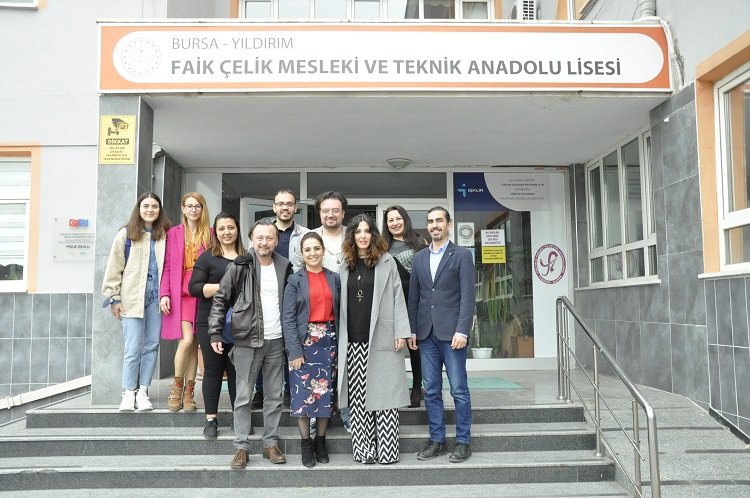 Bursa Faik Çelik Kız Meslek'te tiyatro rüzgarı 6