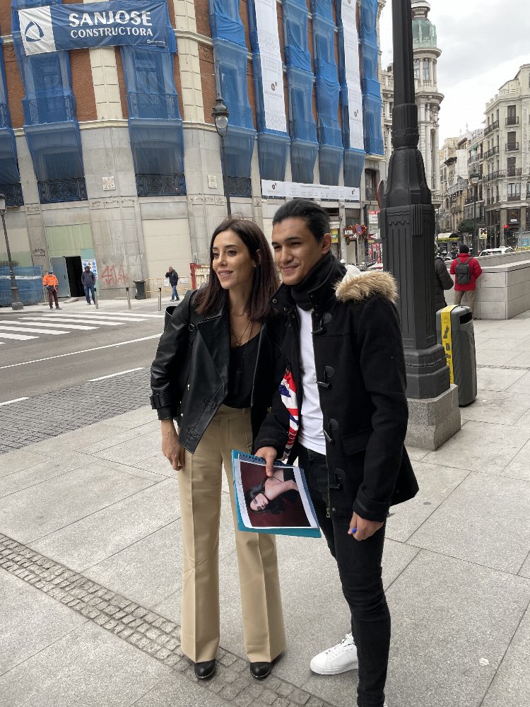 Cansu Dere'ye İspanyol ilgisi 3 Cansu Dere'ye İspanyol ilgisi 3
