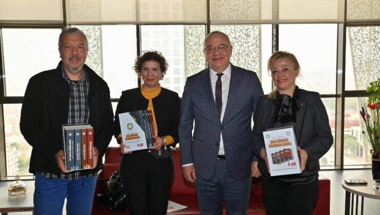 İzmir Gazeteciler Cemiyeti’nden Manisa Büyükşehir’e ziyaret