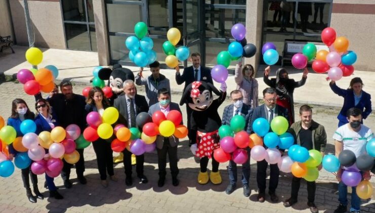 Kocaeli İzmit Belediyesi’nden Kanser Haftası’nda anlamlı etkinlik