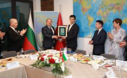 Bulgaristan Başbakanı Petkov, Türk iş insanları ile buluştu