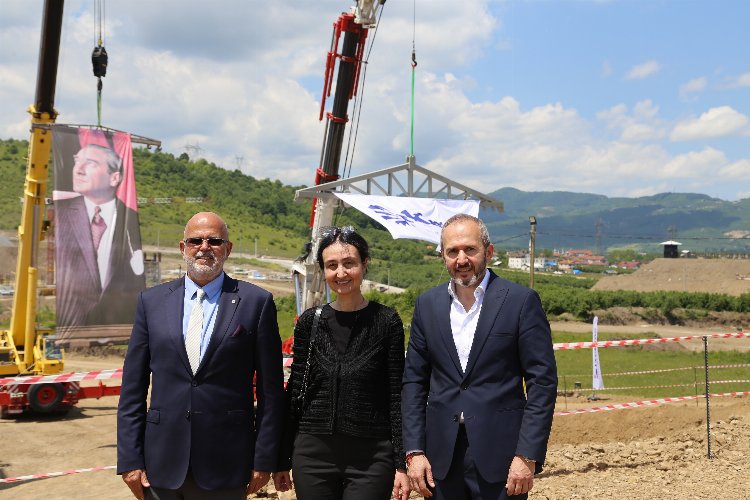 Düzce'de 65 ton kapasiteli üretim tesisine ilk temel 1