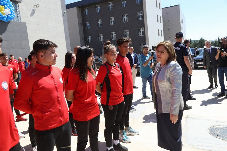 Gaziantep'te Adil Sani Konukoğlu Spor Lisesi açıldı 6