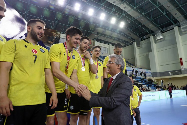 Hentbol Türkiye Kupası Sakarya’da sahibinin oldu 2 Hentbol Türkiye Kupası Sakarya’da sahibinin oldu 2