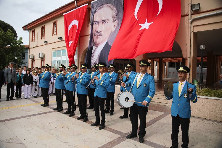 İzmir Bergama'da 19 Mayıs coşkusu 9