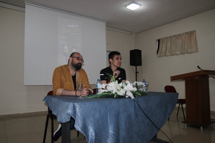 Kahramanmaraş’ta gazeteciler öğrencilerle tecrübelerini paylaştı 4