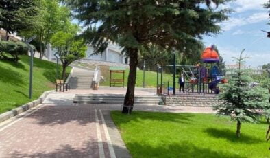 Pursaklar Belediyesi’nden Necip Fazıl Kısakürek Parkı’na Estetik Dokunuş