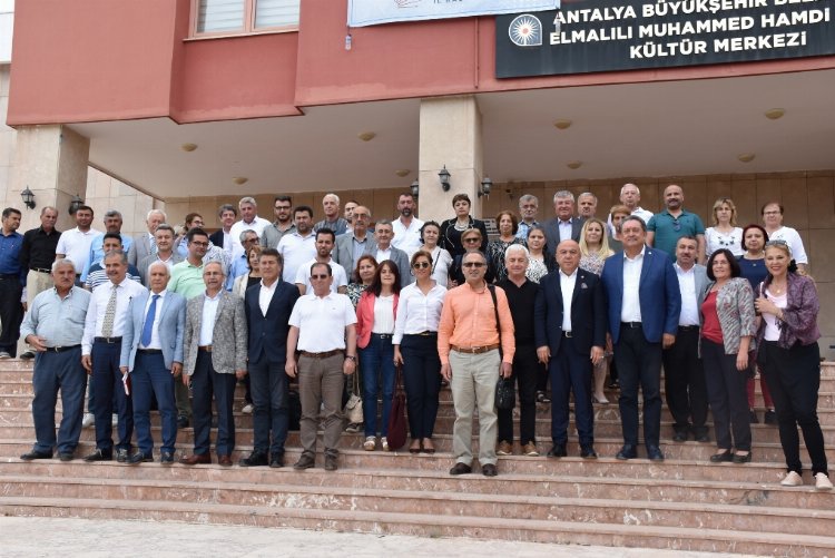 Antalya Elmalı'da CHP'den 'Meyvecilik Çalıştayı' 1