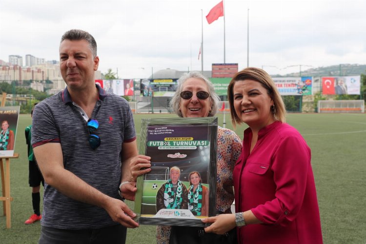 Kocaeli İzmit'te Kamuran Akşar Futbol Turnuvası başladı 2