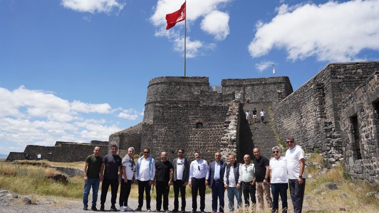 Bursa Yıldırım'dan Kars ve Ardahan'a gönüldaşlık ziyareti 1 Bursa Yıldırım'dan Kars ve Ardahan'a gönüldaşlık ziyareti 1