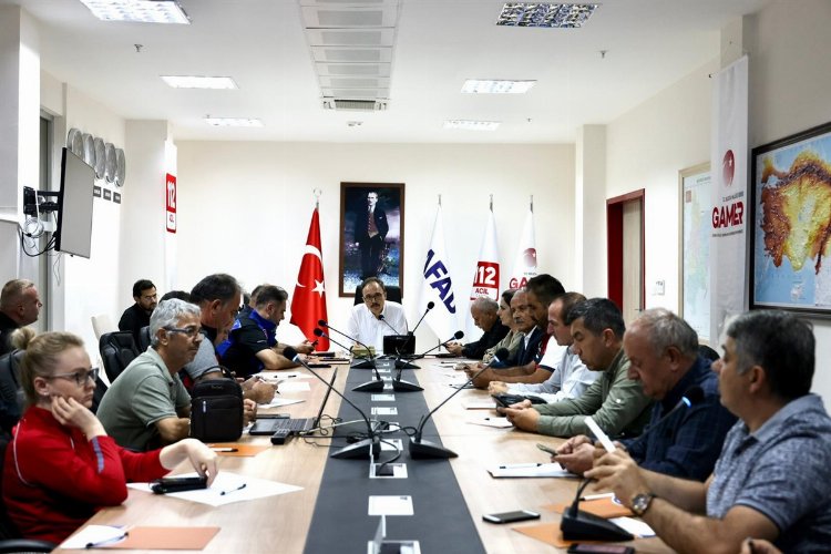 Bilecik'te sel sonrası Vali Kızılkaya sahada 2