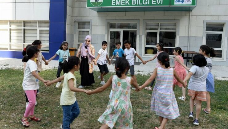 Bursa Osmangazi’de ‘Bilgi Evleri’nde dolu dolu eğitim