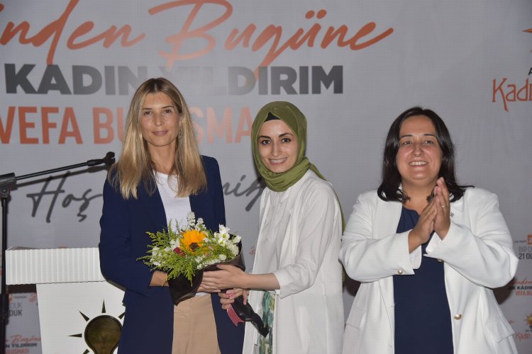Bursa'da AK Partili kadınlar Yıldırım'da buluştu 1