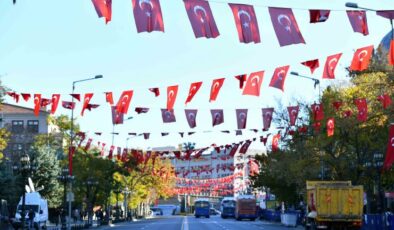 Ankara ‘Kırmızı Beyaz’: Cumhuriyet coşkusu devam ediyor
