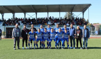 Akyurt Belediye Spor ilk mağlubiyetini aldı