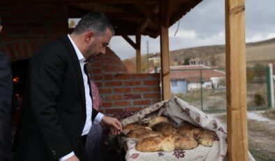 Pursaklar’da Köy Fırınları Buram Buram Ekmek Kokuyor