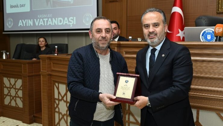 Bursa’da ayın vatandaşları ödüllendirildi