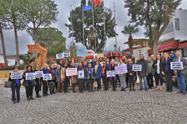 İzmir Güzelbahçe’den 'Hayat Şiddetsiz Güzel' eylemi 1