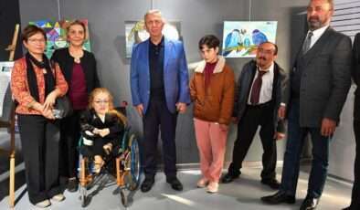 Mansur Yavaş 3 Aralık Dünya Engelliler Günü İçin Düzenlenen Sergiye Katıldı